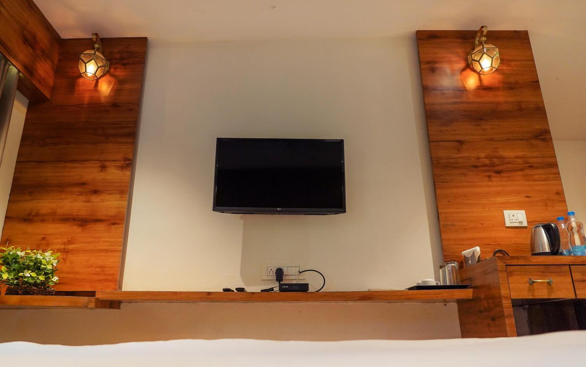 Whispering Peepul Resort Badlapur Esterno foto