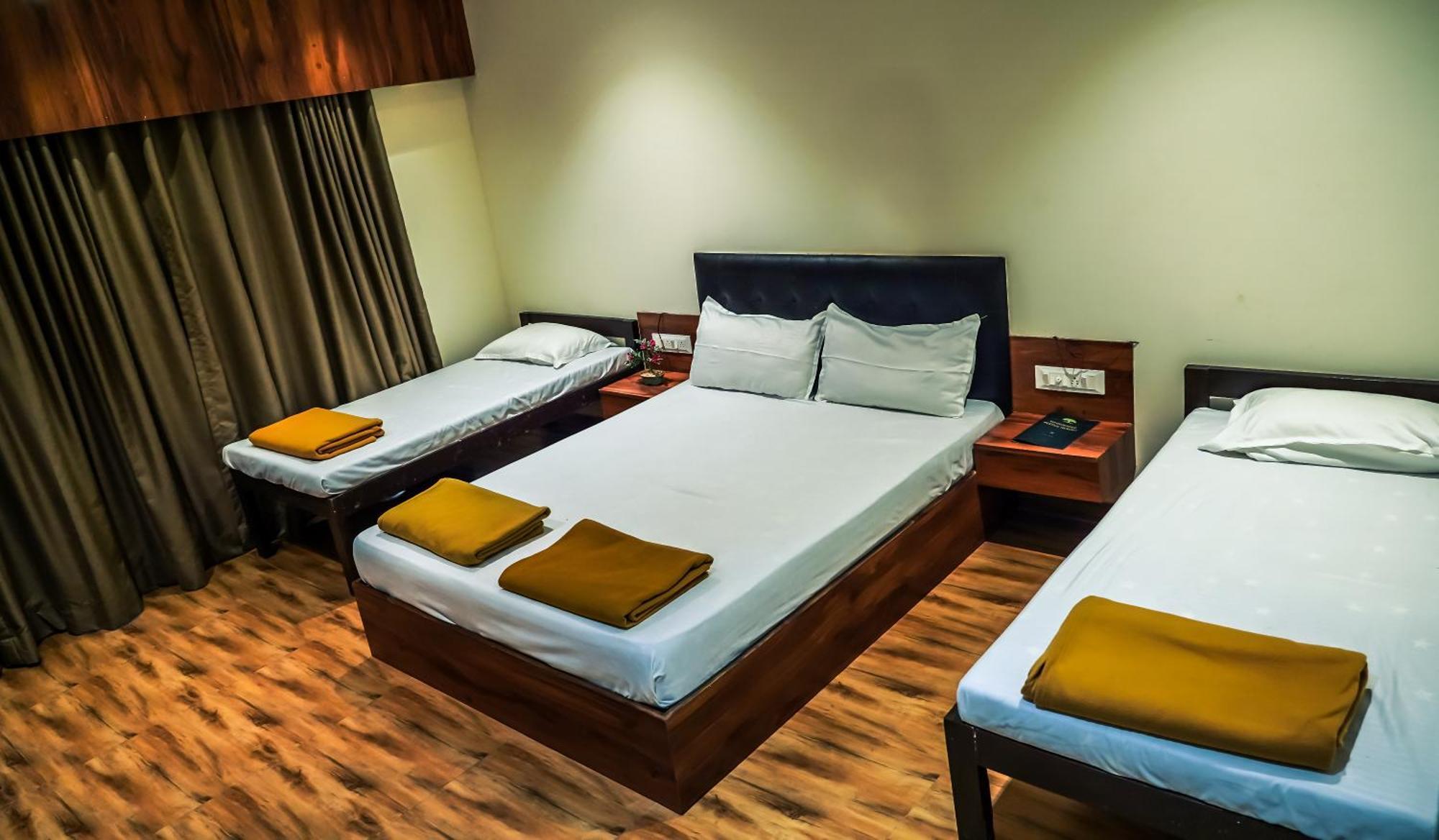 Whispering Peepul Resort Badlapur Esterno foto