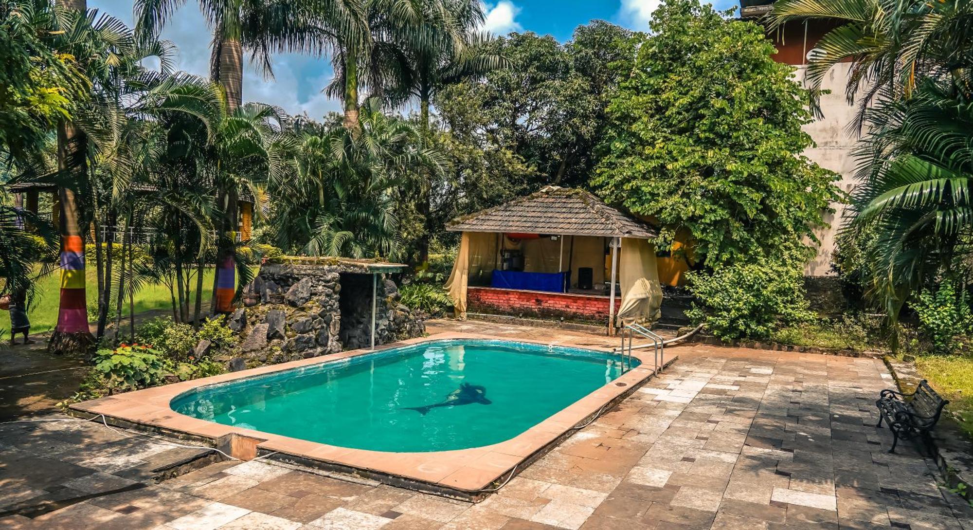 Whispering Peepul Resort Badlapur Esterno foto