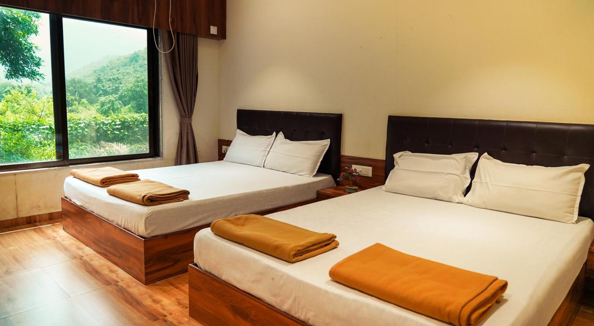 Whispering Peepul Resort Badlapur Esterno foto